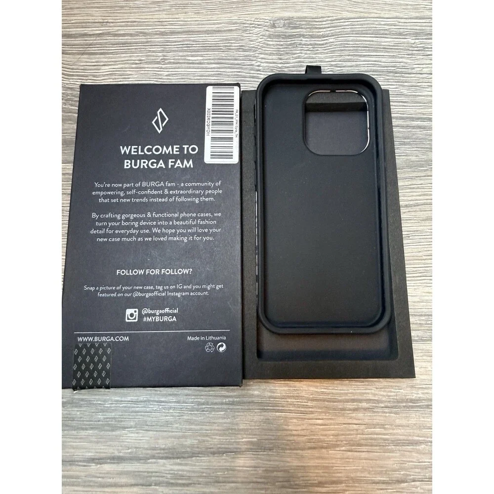 BURGA iPhone 14 Pro Tough Case Dalmatian Black White Spotted Print Box